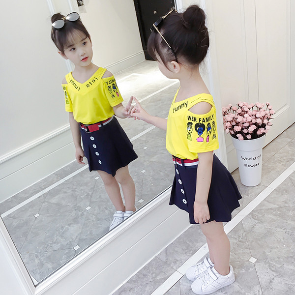 Set copii - bluza cu broderie si umeri deschisi si fusta cu nasturi