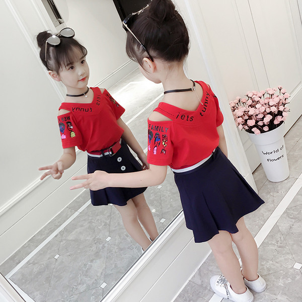 Set copii - bluza cu broderie si umeri deschisi si fusta cu nasturi