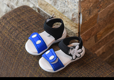 Sandale pentru copii cu decor 3D in trei culori potrivite pentru baieti si fete