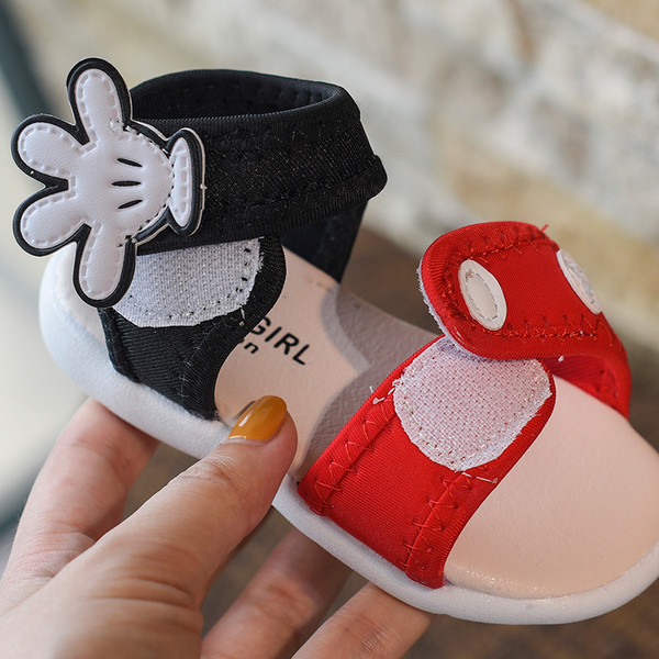 Sandale pentru copii cu decor 3D in trei culori potrivite pentru baieti si fete