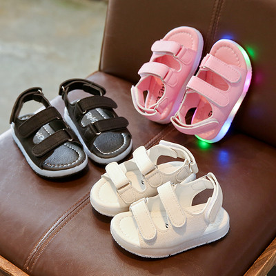 Ежедневни детски светещи сандали в три цвята подходящи за момчета и момичета