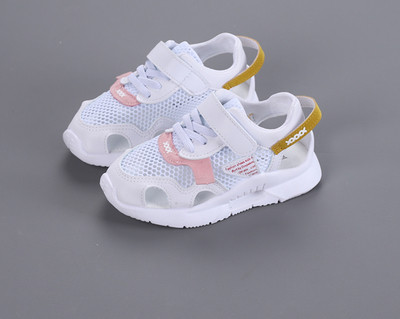 Αθλητικά παιδικά σανδάλια για το καλοκαίρι σε τρία χρώματα κατάλληλα για αγόρια και κορίτσια