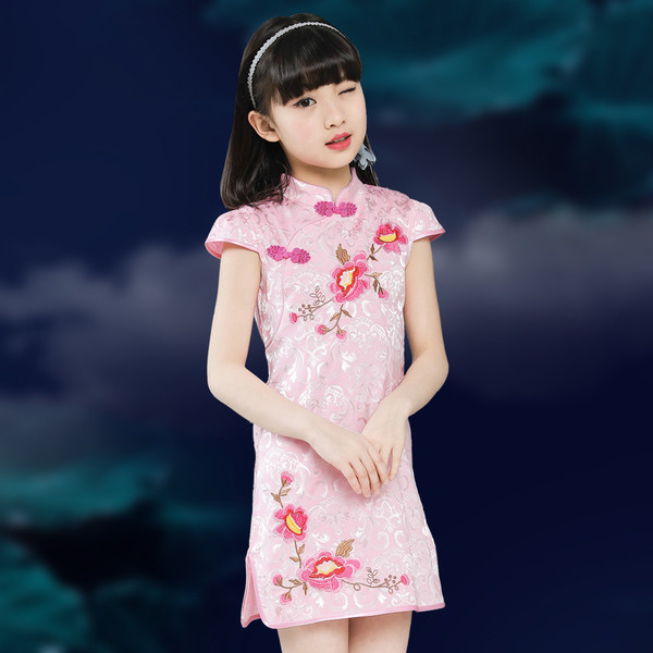 Παιδικό φόρεμα με φυτικά μοτίβα σε διάφορα χρώματα