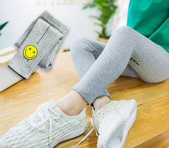 Jambiere zilnice pentru copii cu aplicații 3D pentru fete