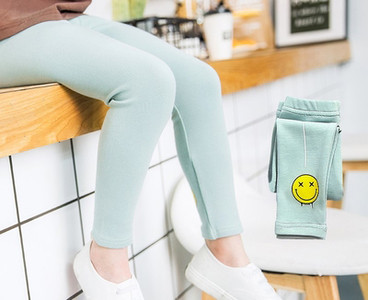 Jambiere zilnice pentru copii cu aplicații 3D pentru fete