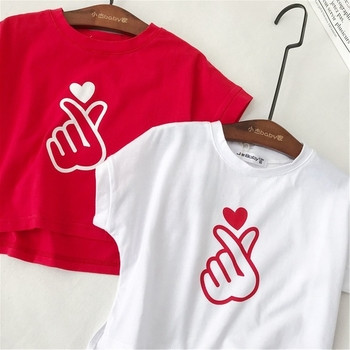 Παιδικό μπλουζάκι για κορίτσια σε δύο χρώματα με κολάρο και εκτύπωση σε σχήμα Ο