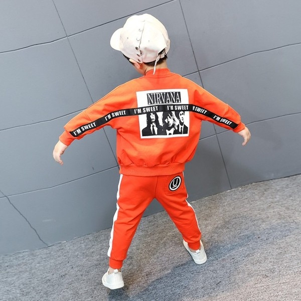 Echipa copii - top cu imprimeu pe spate si pantaloni lungi cu margine alba