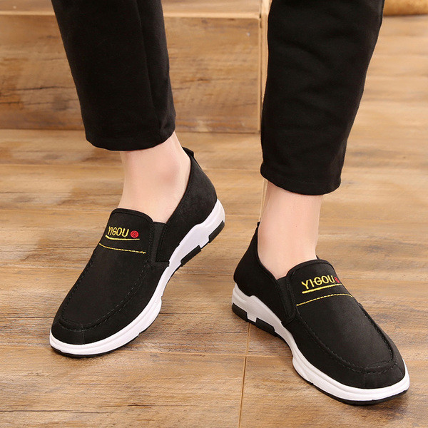 Mocasini pentru bărbați în mai multe culori potrivite pentru utilizarea de zi cu zi