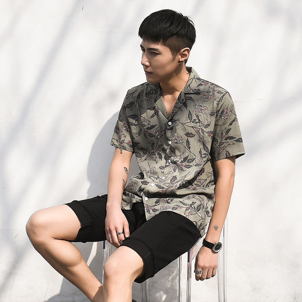 Cămașă pentru bărbați cu mânecă scurtă cu motiv floral în două culori