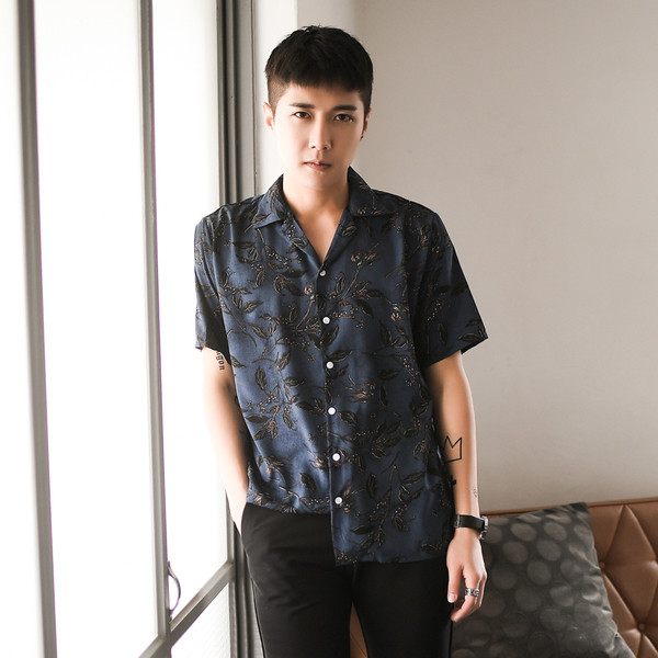 Cămașă pentru bărbați cu mânecă scurtă cu motiv floral în două culori