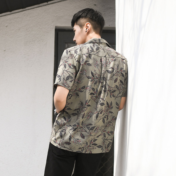 Cămașă pentru bărbați cu mânecă scurtă cu motiv floral în două culori