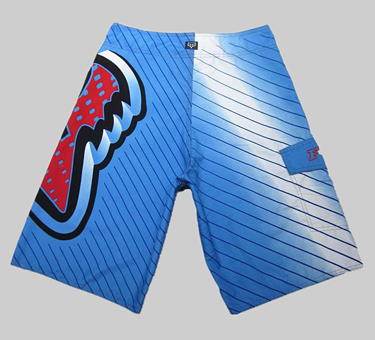 Costum de baie pentru bărbați în două culori cu imprimeu