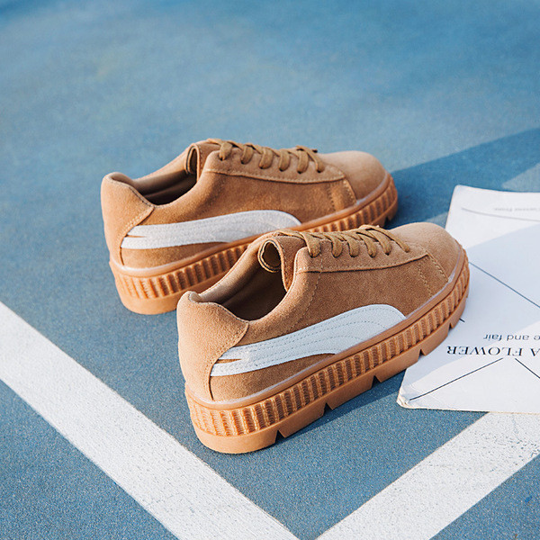 Tenisi dama din piele intoarsa cu elemente din piele in trei culori