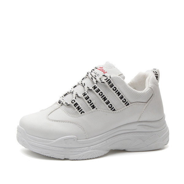 Adidași de damă pe platformă ușoară cu inscripții în trei culori