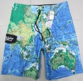 Costum de baie pentru bărbați cu imprimeu și buzunar imitație