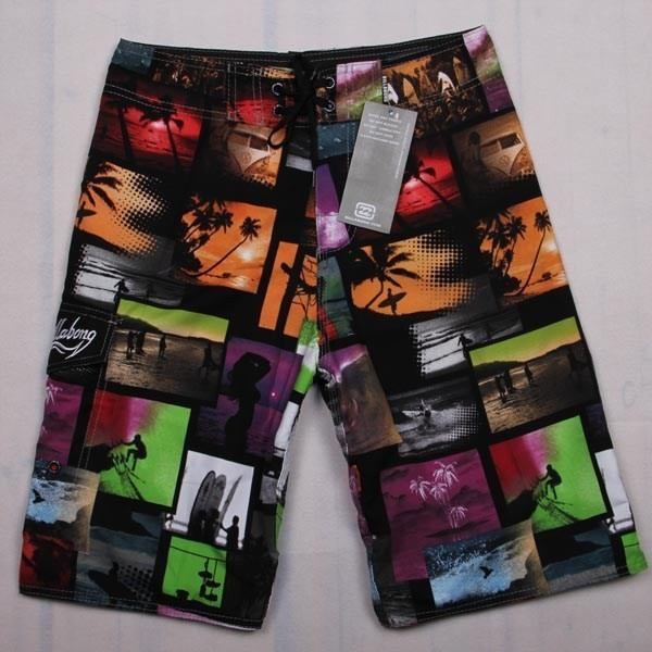 Costum de baie pentru bărbați cu imprimeu și inscripție în mai multe modele