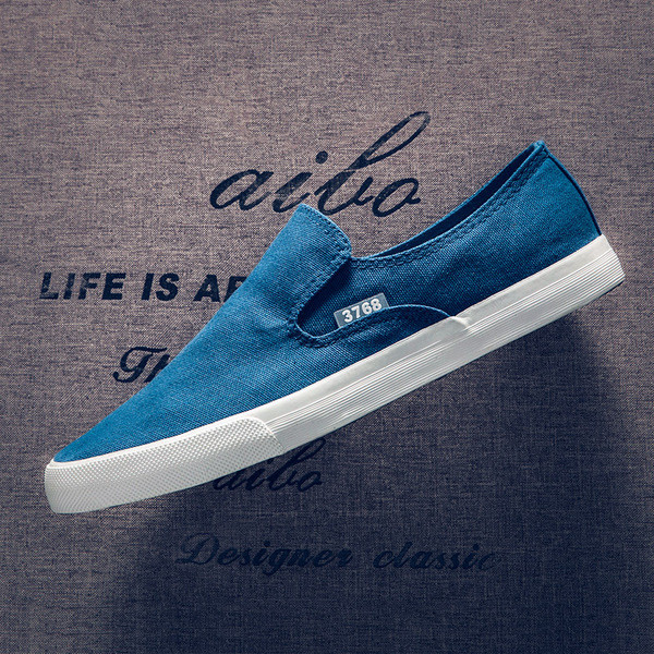 Mocasini de vara barbatesti potriviti pentru utilizarea de zi cu zi in mai multe modele