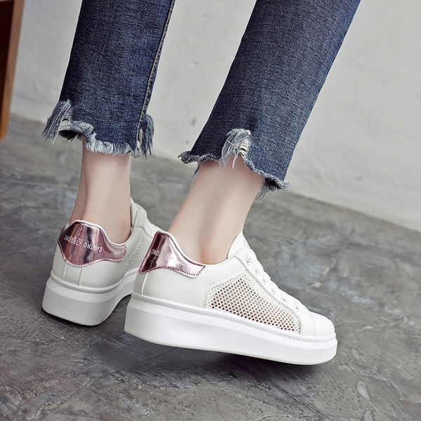 Adidași de vară damă pe talpă plată de culoare albă