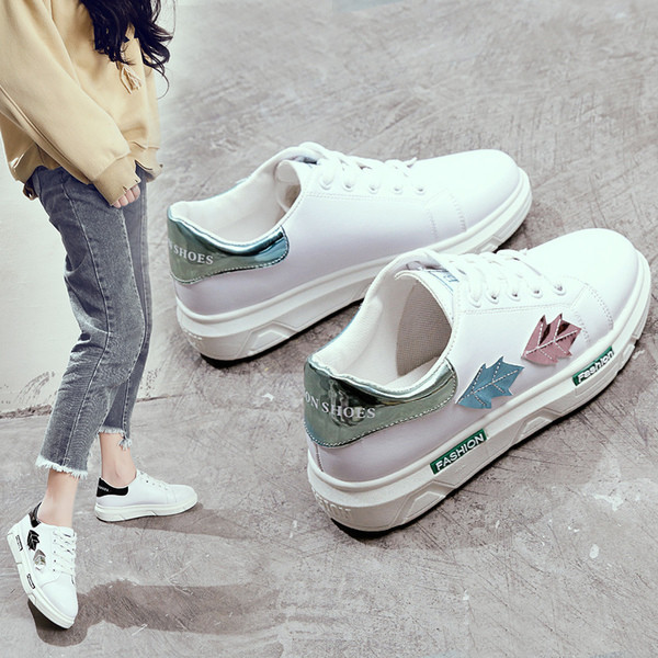 Tenisi casual dama cu decor alb