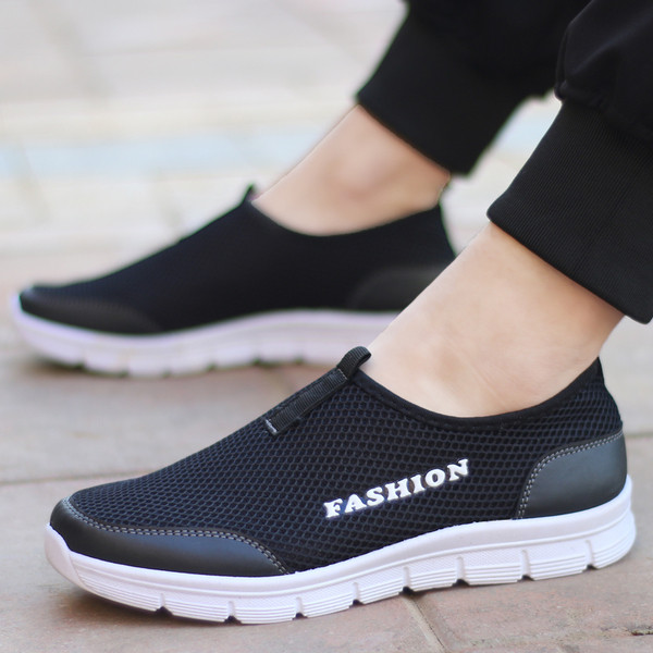 Mocasini pentru bărbați din material respirabil cu talpă plată