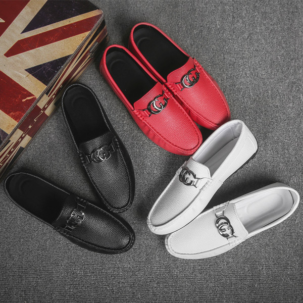 Mocasini eleganti pentru barbati din piele ecologica cu element metalic in mai multe culori