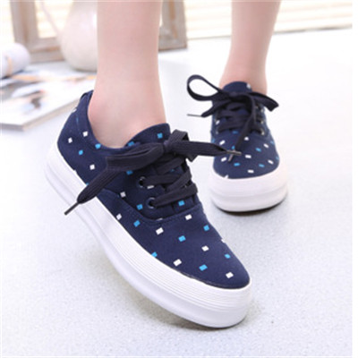 Adidasi de dama cu model in negru, rosu si albastru