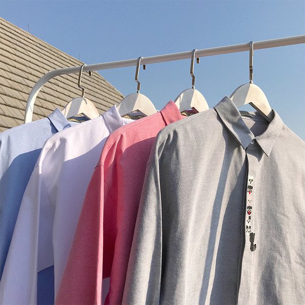 Cămașă proaspătă pentru bărbați cu mâneci lungi și broderie colorată în mai multe culori