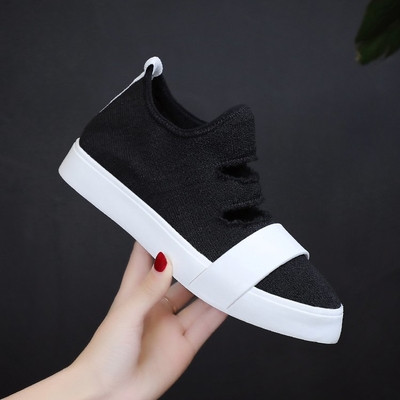 Pantofi sport de dama moderni cu motive rupte in alb si negru