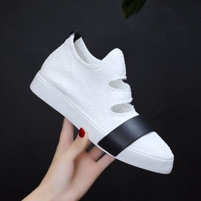 Pantofi sport de dama moderni cu motive rupte in alb si negru