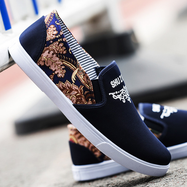 Модерни мъжки мокасини в няколко цвята подходящи за ежедневие