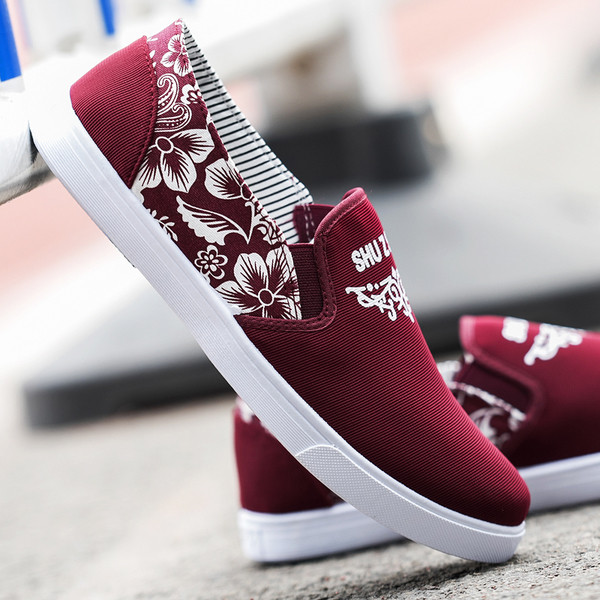 Модерни мъжки мокасини в няколко цвята подходящи за ежедневие