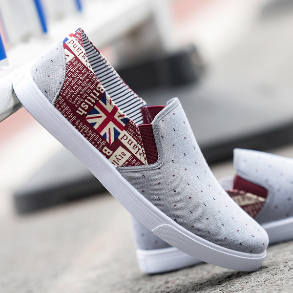 Модерни мъжки мокасини в няколко цвята подходящи за ежедневие