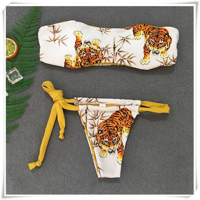 Costum de baie NOU pentru doamne in doua parti cu aplicatie tigru