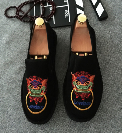 Mocasini moderni pentru bărbați - diferite modele