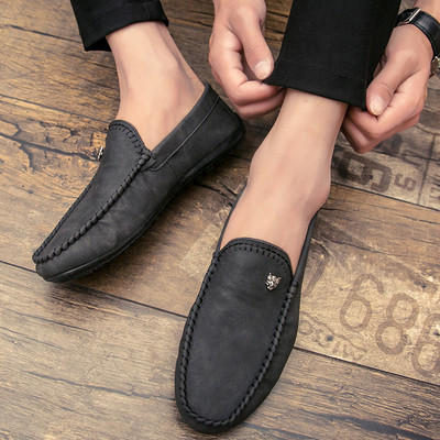 Mocasini barbatesti in diferite modele cu element metalic