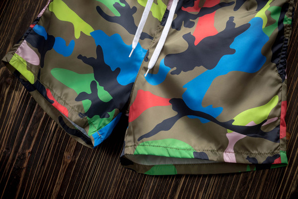 Costum de baie pentru bărbați, color camuflaj