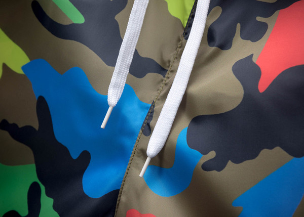 Costum de baie pentru bărbați, color camuflaj