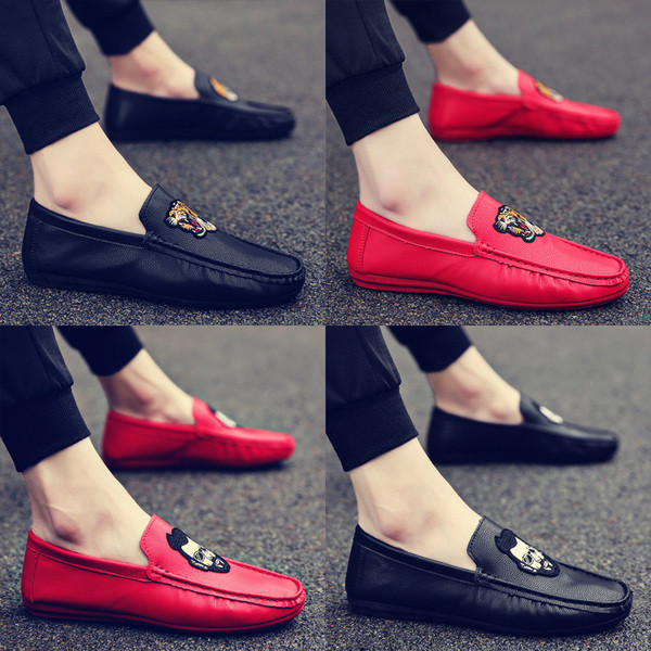 Mocasini barbatesti in mai multe culori cu aplicatii