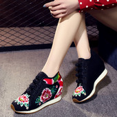 Tenisi dama cu platforma si broderie florala in mai multe culori