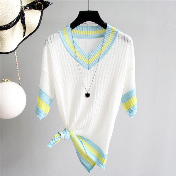 Tricou de damă cu decolteu în V - rep