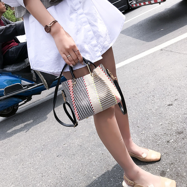 Geanta mica de dama cu maner scurt si lung in mai multe culori