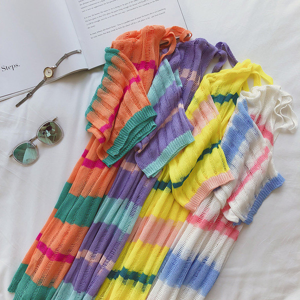 Modern női póló - széles, nyakkendős modell