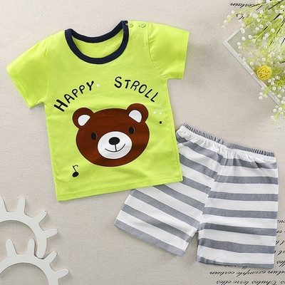 Set tricouri și pantaloni scurți pentru copii în mai multe culori potrivite pentru fete și băieți