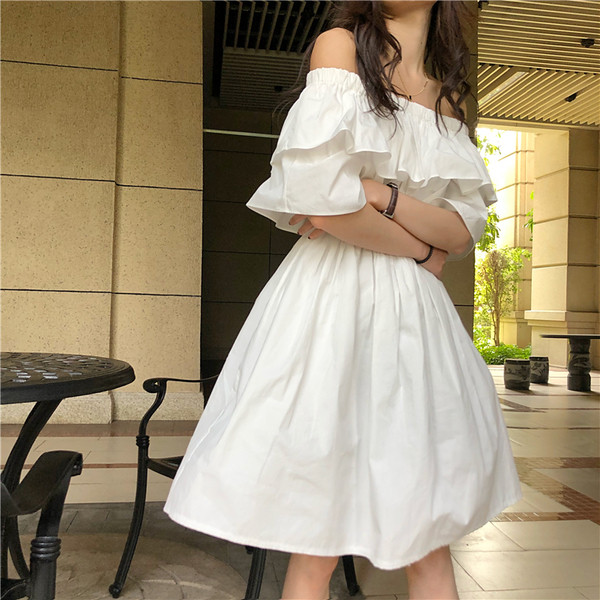 HIT Rochie de dama cu maneci cazute de culoare alba