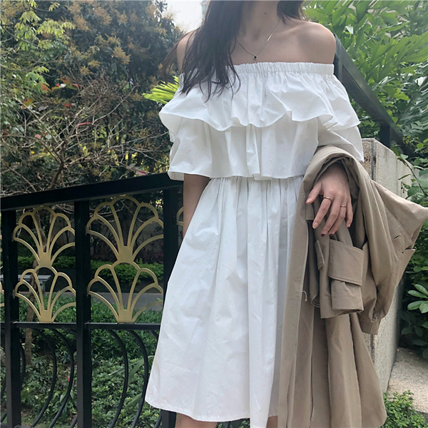 HIT Rochie de dama cu maneci cazute de culoare alba