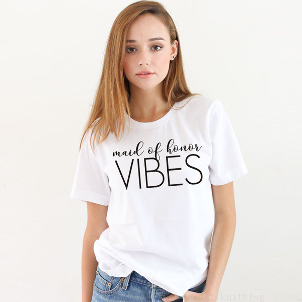 Γυναικεία μπλούζα με επιγραφή και O-neckline