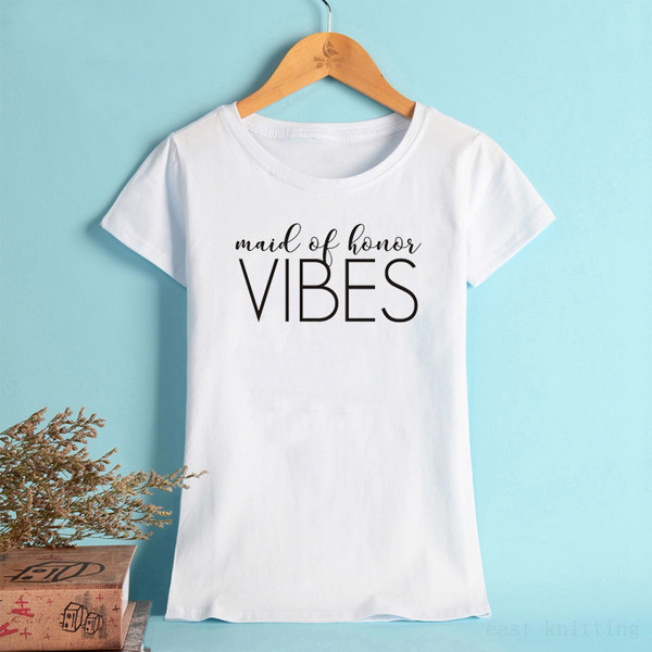 Γυναικεία μπλούζα με επιγραφή και O-neckline