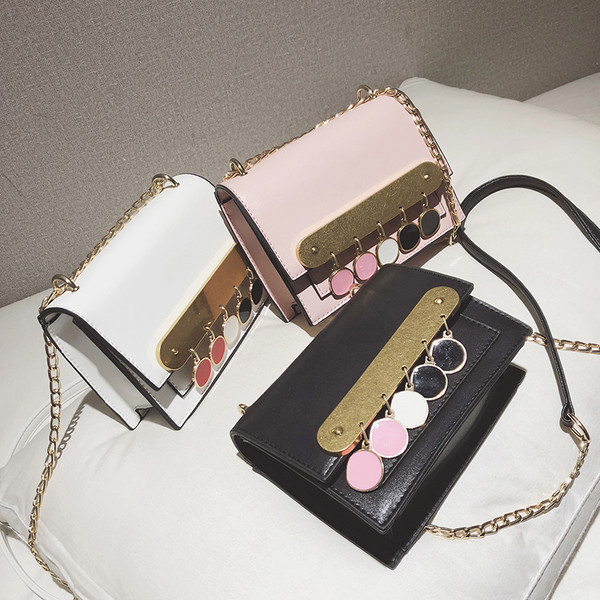 Geanta de dama mica cu decor metalic in patru culori