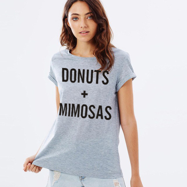 Καθημερινή γυναικεία T-shirt με επιγραφή και O-neckline