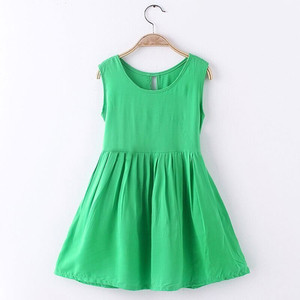 Παιδικό καθημερινό φόρεμα με μπροστινό κούμπομα σε διαφορετικά σχέδια